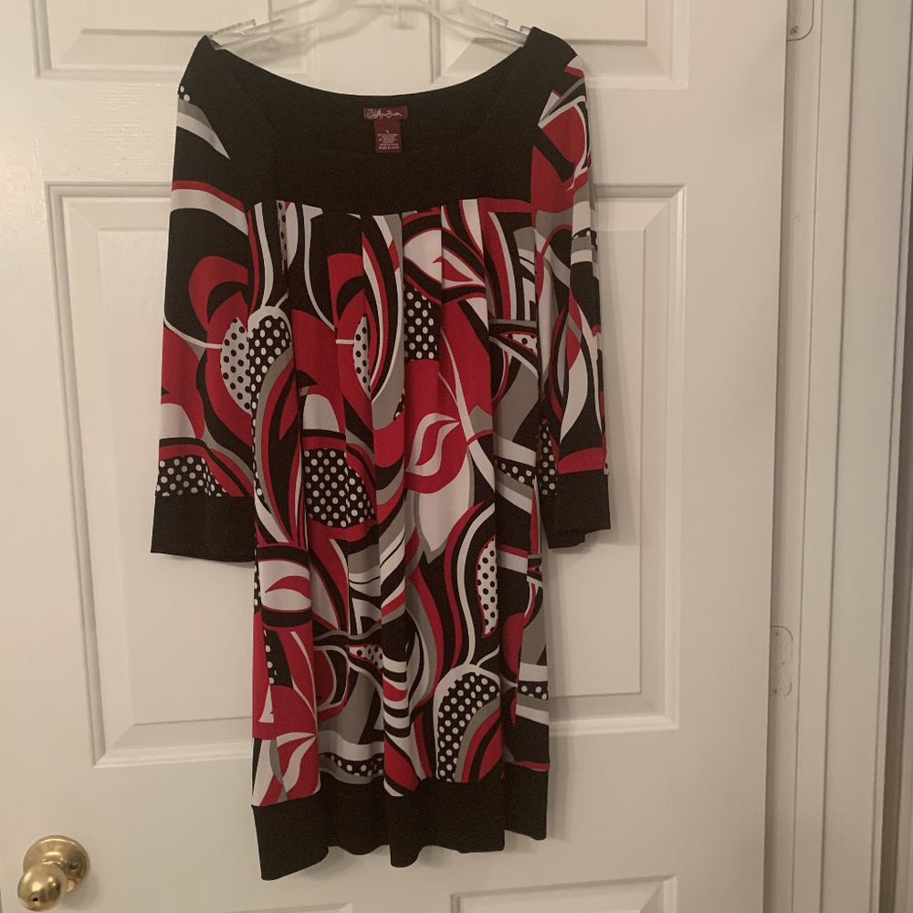 Miss Bisou Black, White & Red Shift Dress
